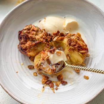 Air-Fryer Sweet Apple Crumble